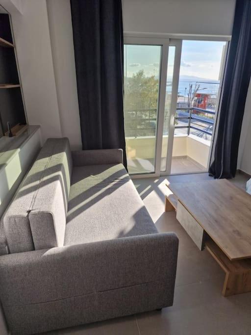 Patras Blue Sea And Sky Deluxe Apartment ภายนอก รูปภาพ
