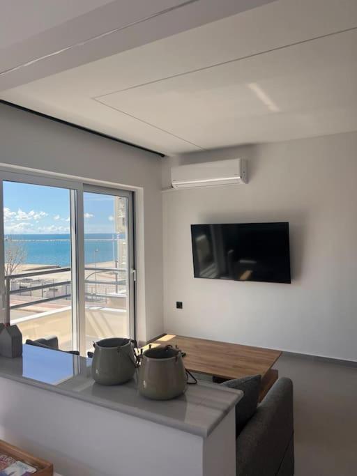 Patras Blue Sea And Sky Deluxe Apartment ภายนอก รูปภาพ